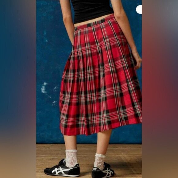 Urban Outfitters - BDG, Adley Pleated Midi Skirt - Red. Size: S. NWT. - Picture 7 of 11